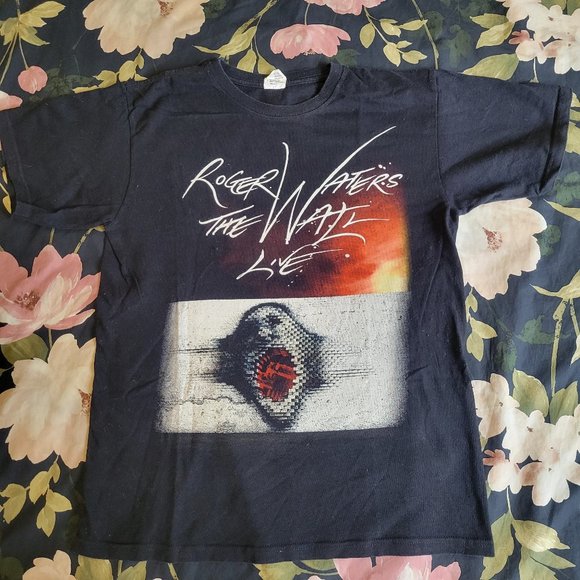 Roger Waters "The Wall Live" 2012 Tour T-Shirt Size M - Picture 1 of 3